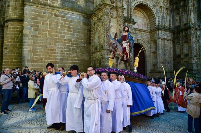 Galería | Las imágenes de la procesión de La Borriquita en Plasencia
