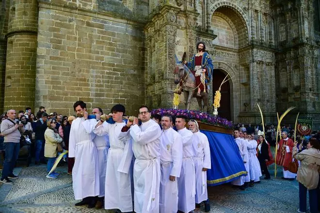 Galería | Las imágenes de la procesión de La Borriquita en Plasencia
