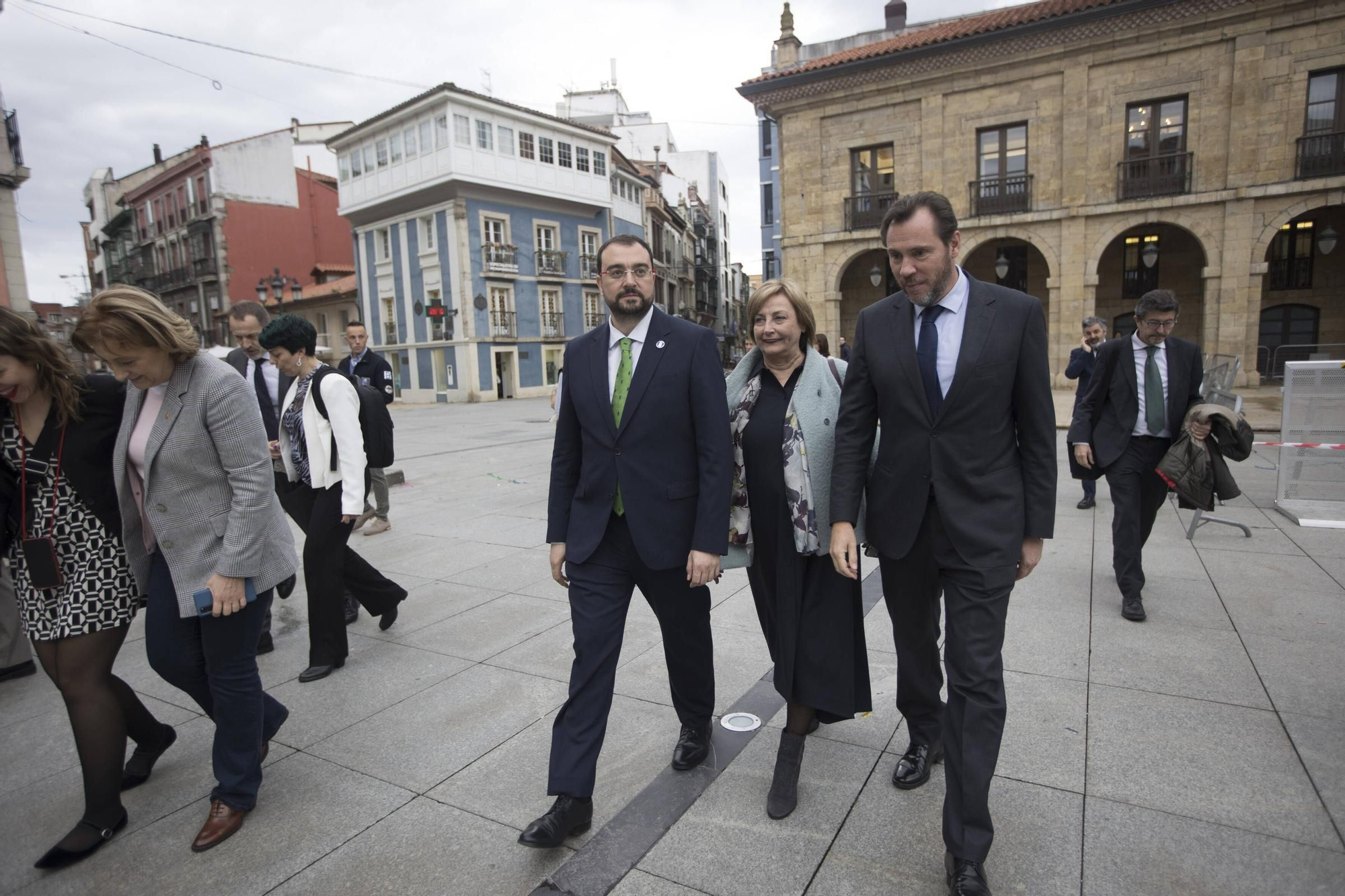 EN IMÁGENES: Así ha sido la visita a Avilés de Óscar Puente, ministro de Transportes y Movilidad Sostenible