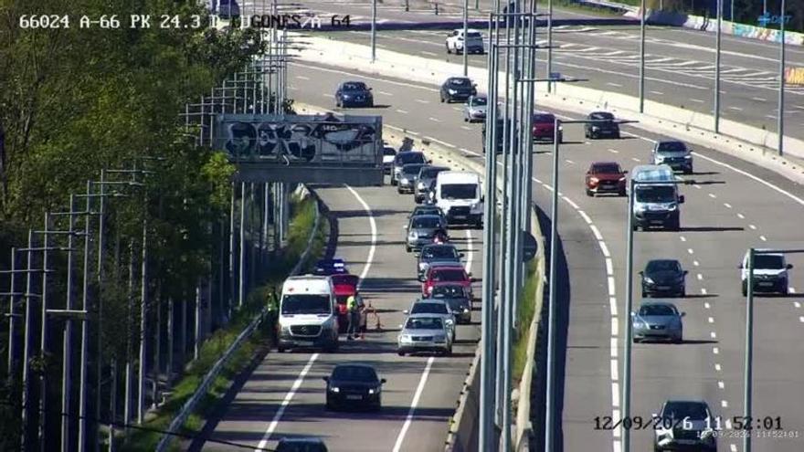 Dos accidentes provocan retenciones kilométricas en la autovía Oviedo-Villaviciosa, a la altura de Parque Principado