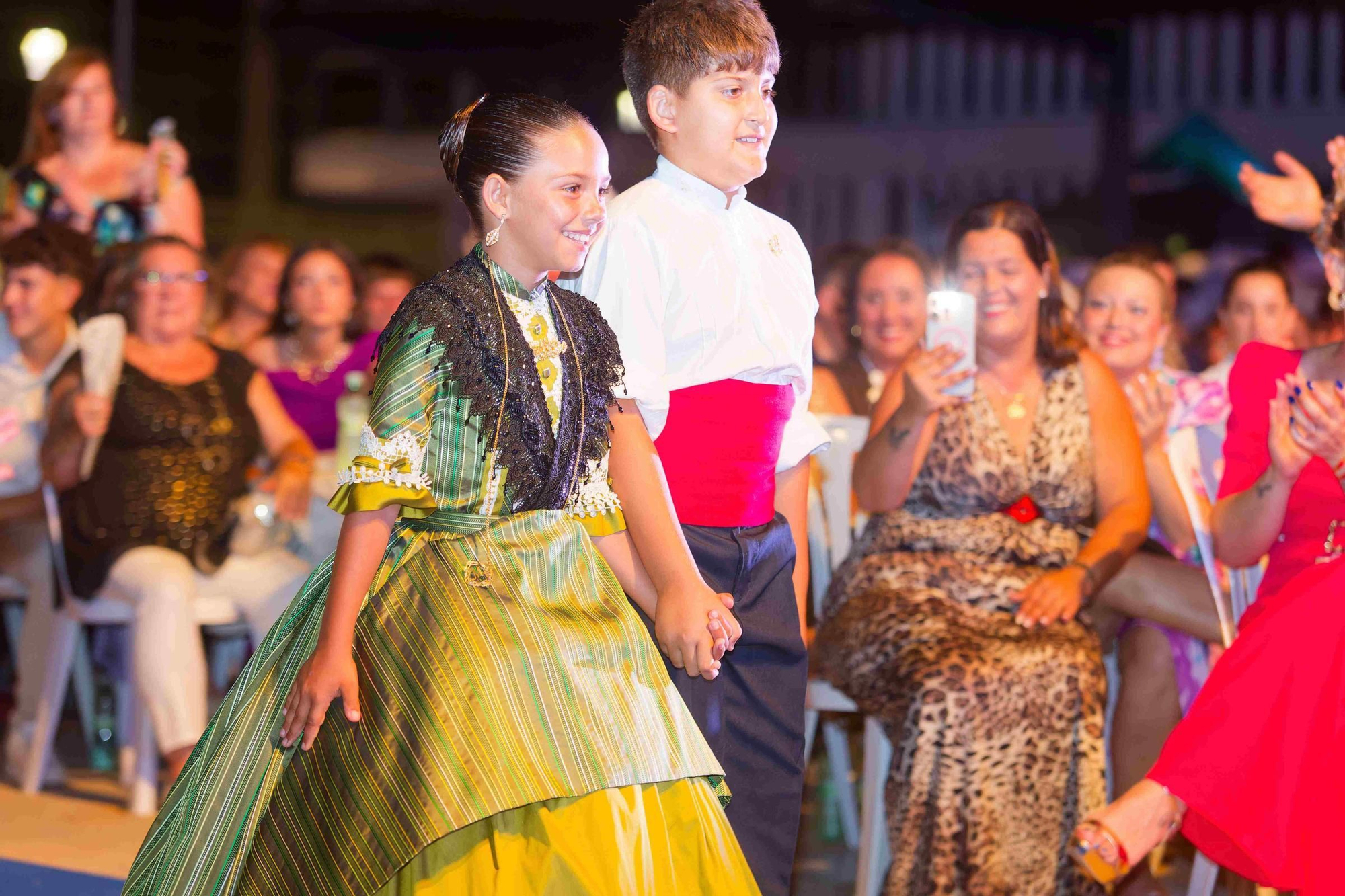 Emotiva presentación de las reinas de las fiestas de Sant Pere 2025