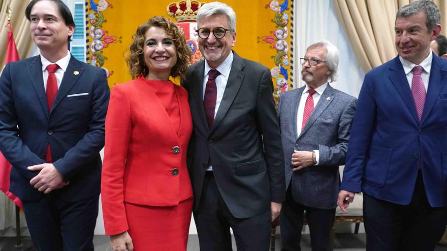 María Jesús Montero avala el liderazgo de Josele Aguilar en el PSOE de Málaga: &quot;Es la persona adecuada y óptima&quot;