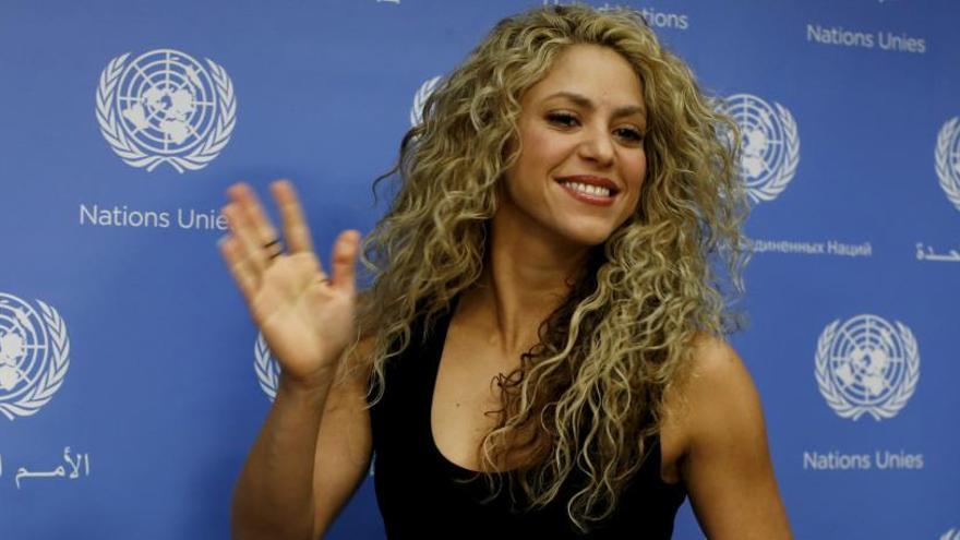 Shakira lanza &quot;Chantaje&quot;, su nuevo sencillo en español.