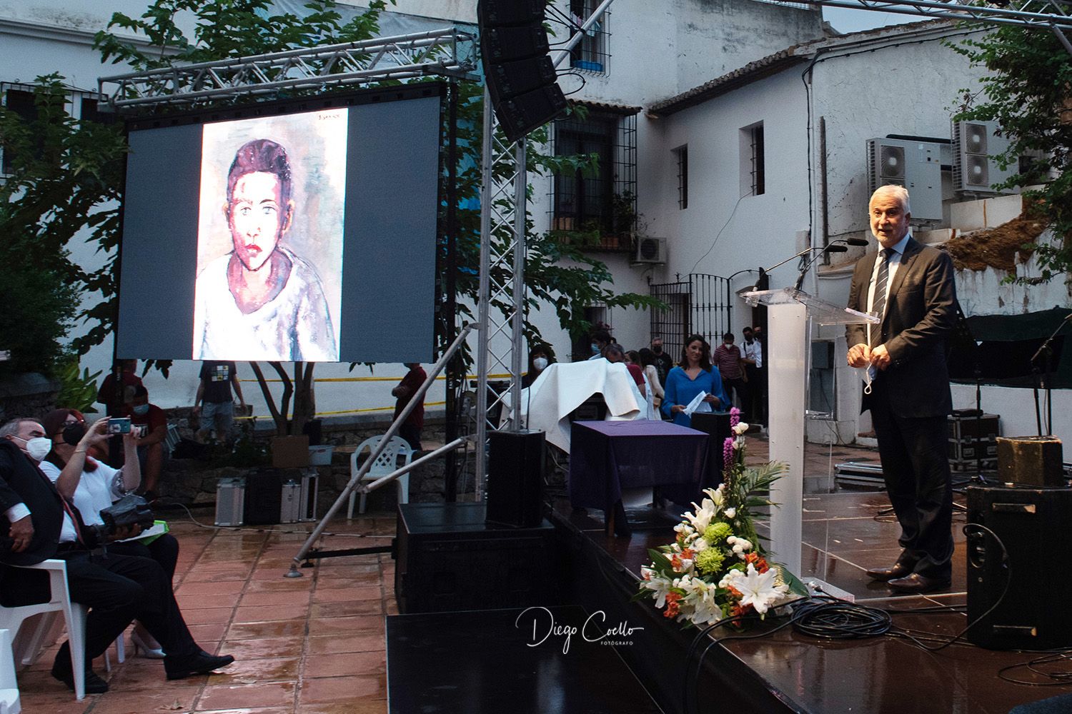 Altea entrega sus premios de Literatura i Investigació 2021 en un acto acompañado por la lluvia