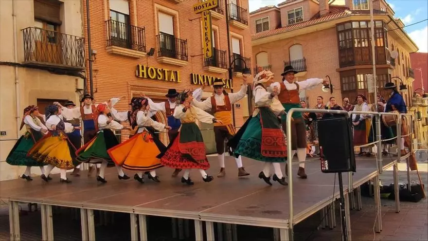 El Domingo de La Veguilla, alternativas musicales