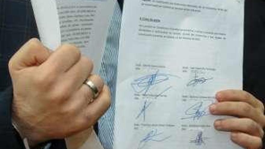 El pacto firmado. // Abella