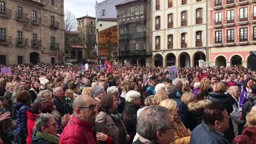 Las feministas toman El Parche en Avilés