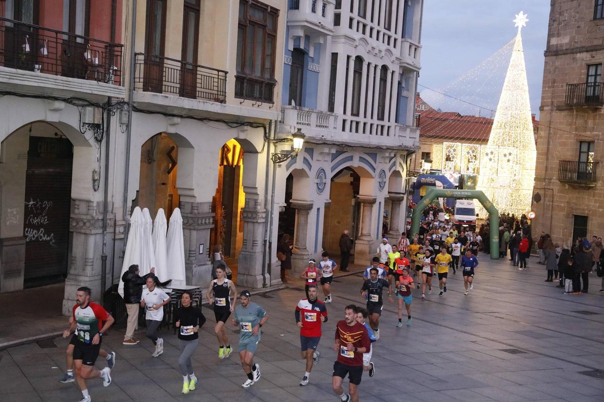 EN IMÁGENES: Así fue la San Silvestre de 2025 de Avilés