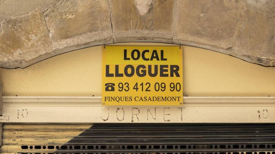 BCN insta Govern i Generalitat a regular els locals comercials