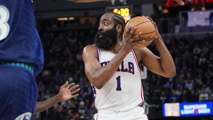 Los Clippers, el último tren de James Harden, la estrella infeliz