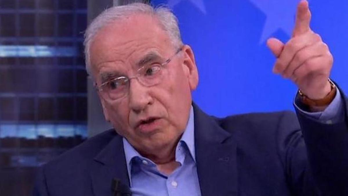 Alfonso Guerra participa en Escribidores.