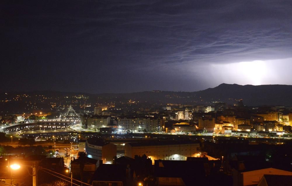 La tormenta centelleó sobre Pontevedra