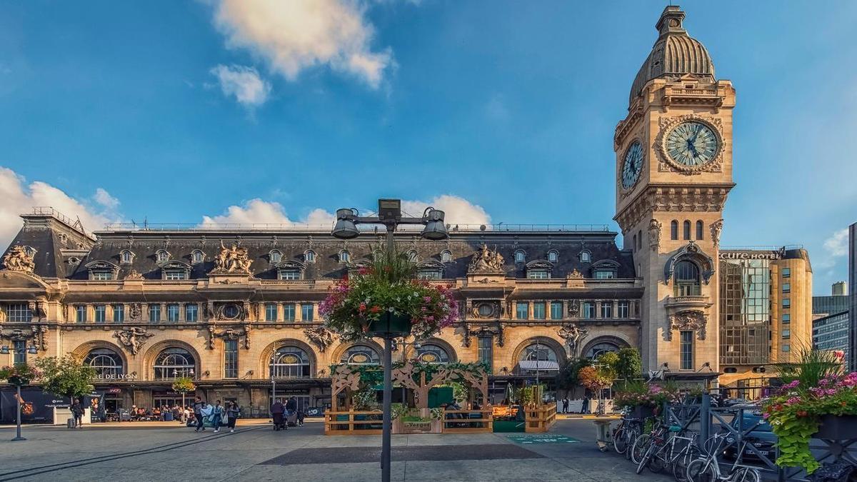 La estación de tren más elegante de Europa por la que pasan 100 millones de viajeros cada año