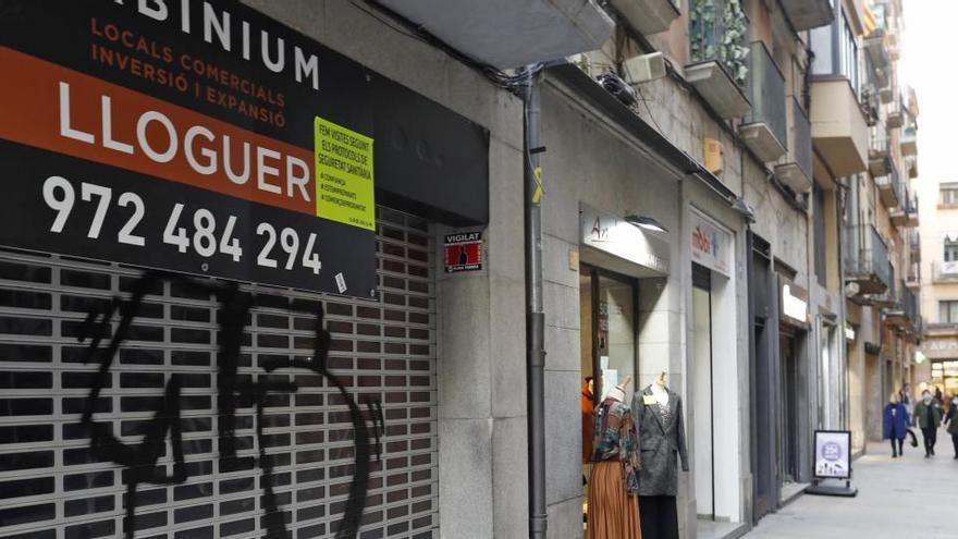 Un local buit al centre de Girona