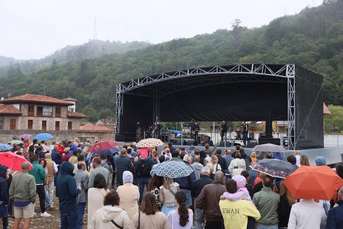 El concierto que ofreció Jaime Urrutia el 8 de septiembre en la Central Artística de Bueño.
