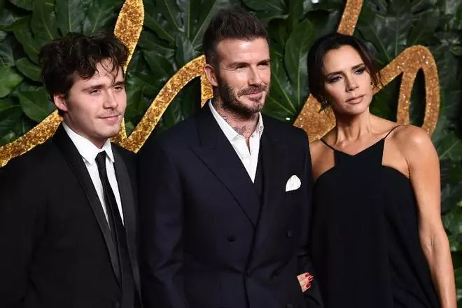 La última estocada de Brooklyn Beckham a Victoria en el Día de la madre