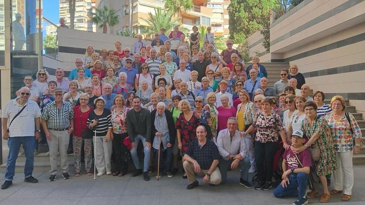 Carlos F. Bielsa visitó Benidorm con los pensionistas de Mislata con motivo de uno de los viajes promocionados.