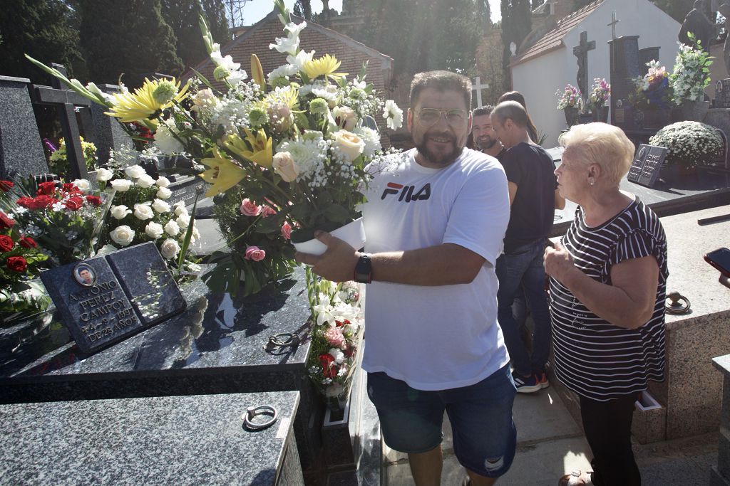 Cementerio de Espinardo el día de Todos los Santos