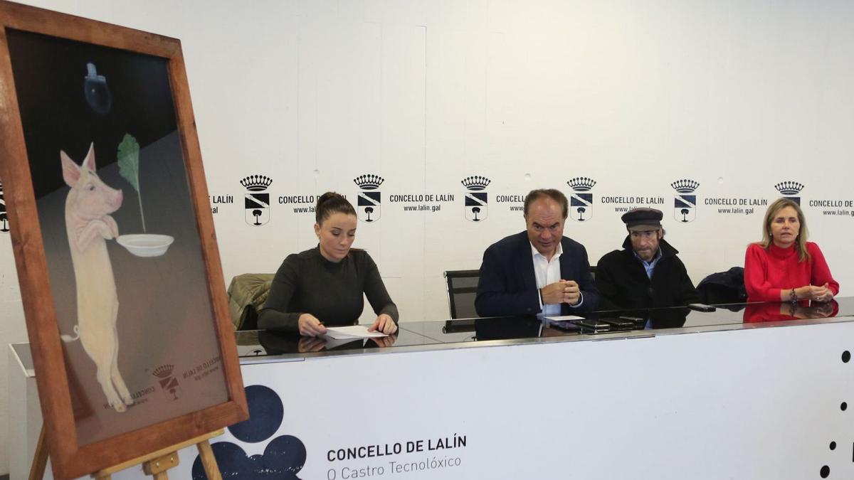Begoña Blanco, José Crespo, Diego de Giráldez y Paz Pérez, en la presentación del cartel, ayer, en el consistorio. |  // BERNABÉ/ BÁRBARA CUIÑA