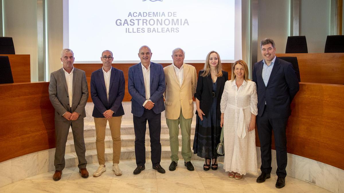 Presentación de la Academia de Gastronomía de las Balears en el Consell de Ibiza.