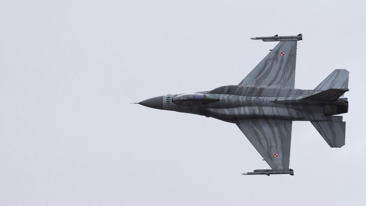 Polonia cierra su espacio aéreo e inicia maniobras "preventivas" tras los últimos ataques de Rusia a Ucrania