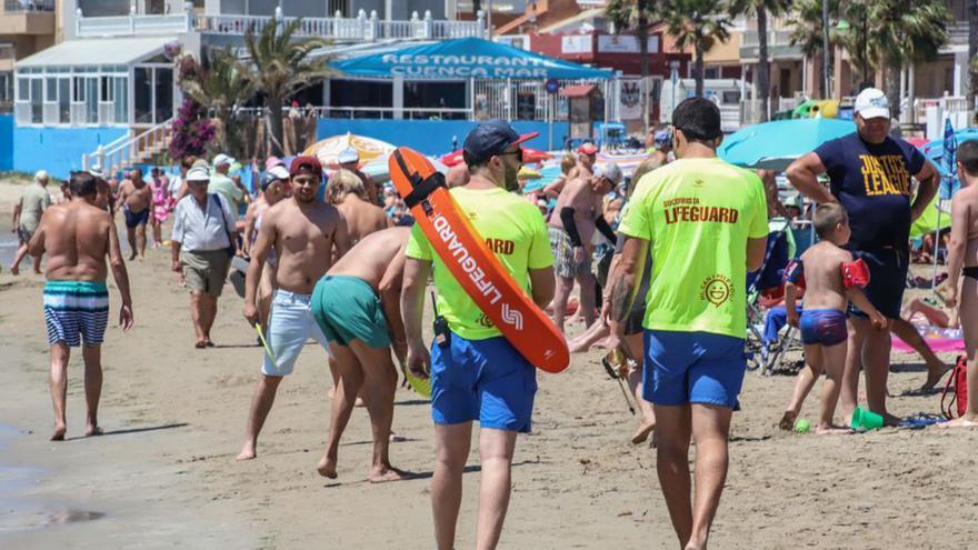 Eulen realizará el servicio de socorrismo de las playas de Torrevieja hasta 2025