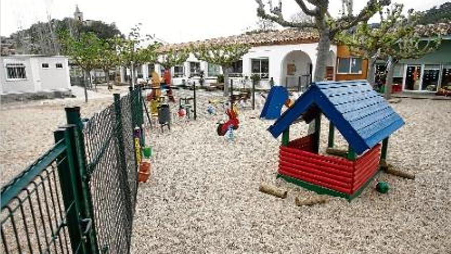 Una imatge d&#039;arxiu del centre d&#039;educació infantil i primària Vall d&#039;Aro, situat a Castell-Platja d&#039;Aro.