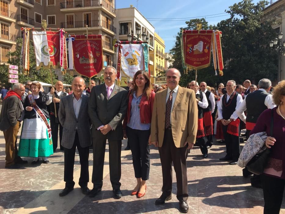 Las Casas de Castilla-la Mancha desfilan en València