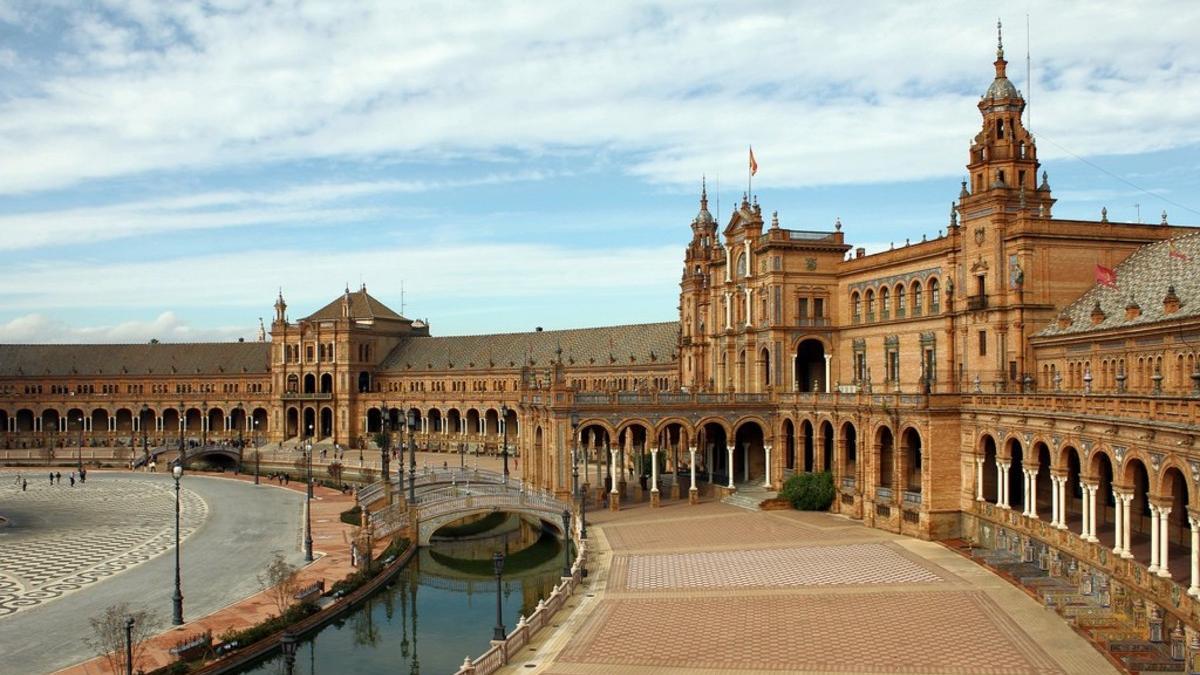 Sevilla fue designada por Lonely Planet como mejor ciudad para viajar en el 2018.