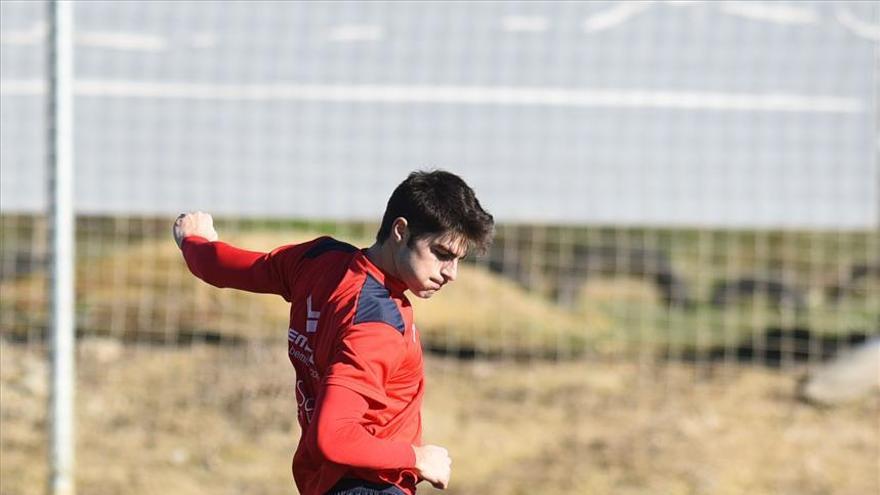 Gonzalo Melero amplía su contrato con el Huesca