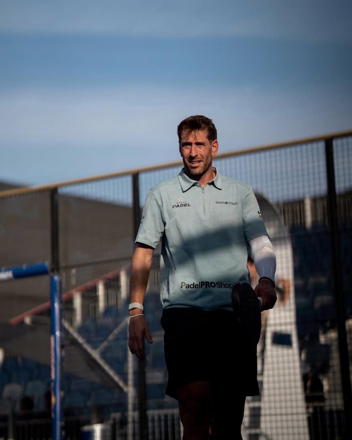 Ruiz debutó en Riad cayendo ante Yanguas y Stupaczuk en octavos de final