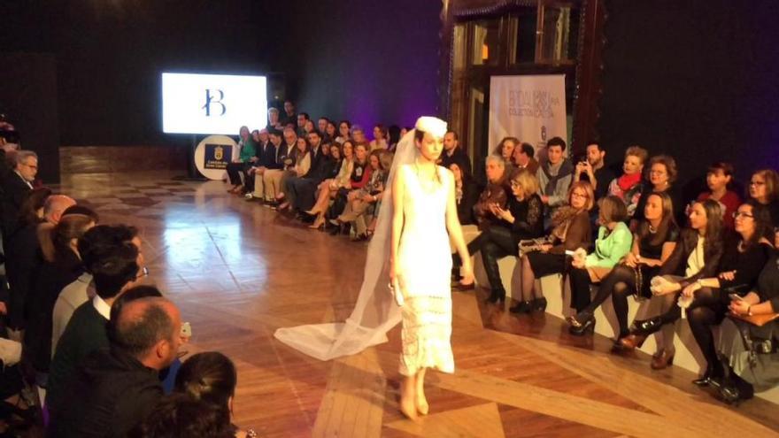 Nieves Barroso sorprende en Gran Canaria Moda Calida Colección Bridal