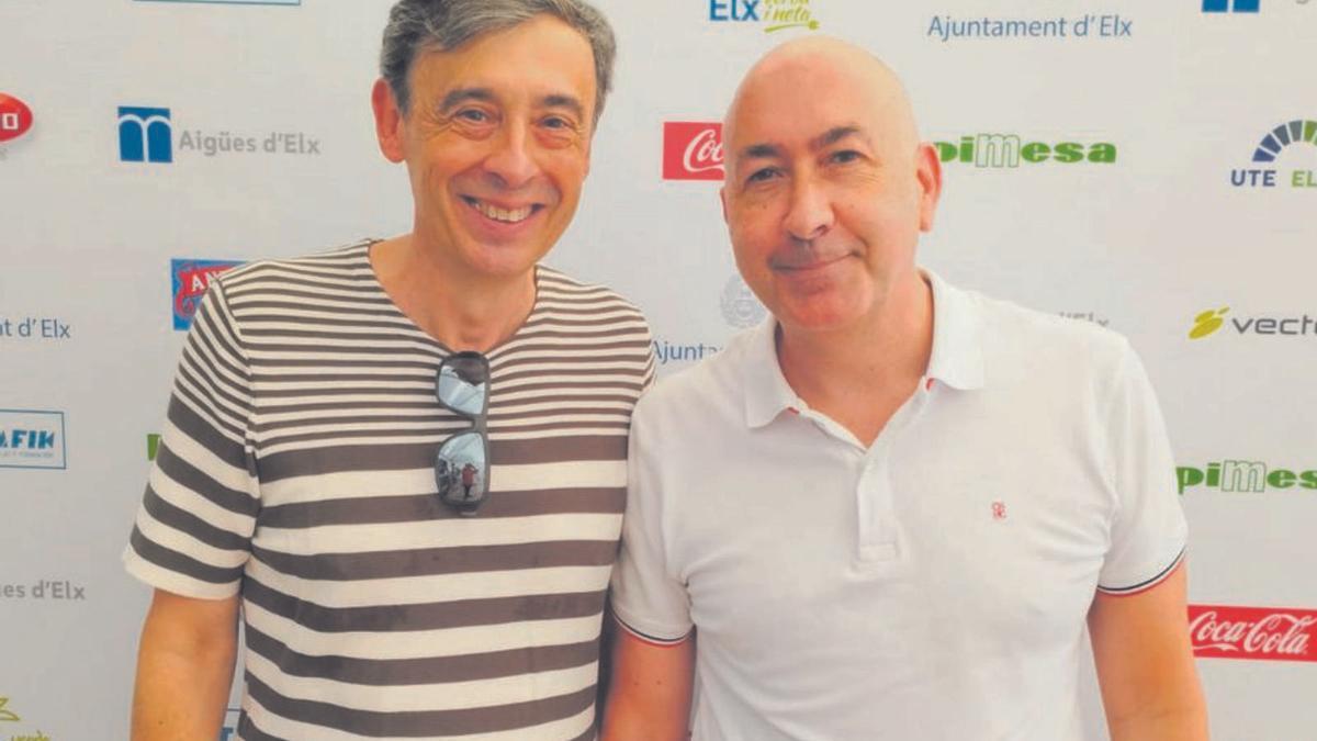 El delegado de INFORMACIÓN en Elche y Vega Baja, Manuel Alarcón, con el diputado nacional del PSOE, Alejandro Soler. 