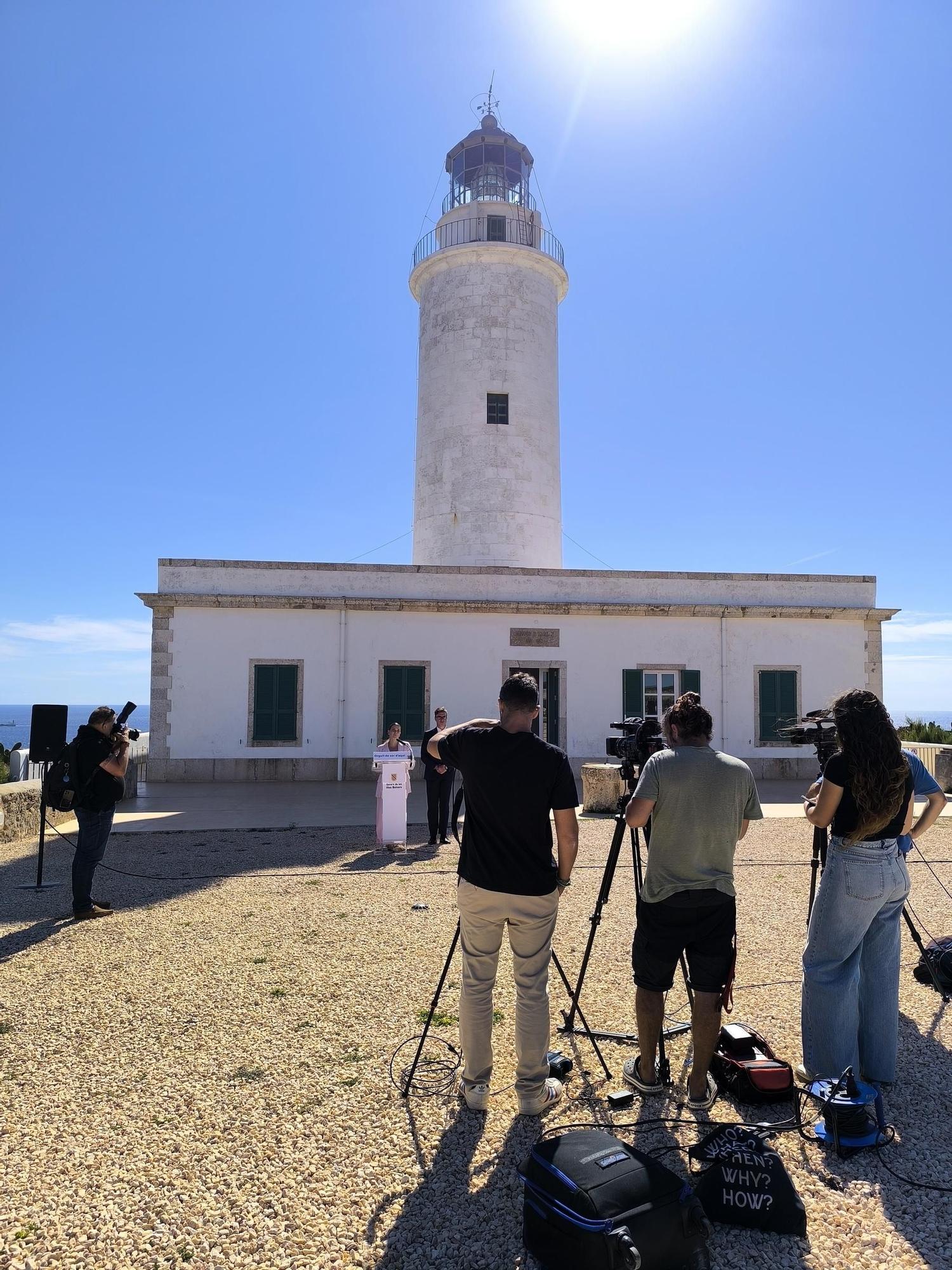 La visita de Nuñez Feijóo a Formentera, en imágenes