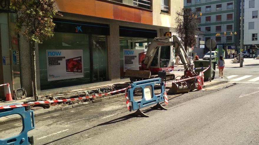 La zona afectada por la avería, en la calle Ramón Clavería.