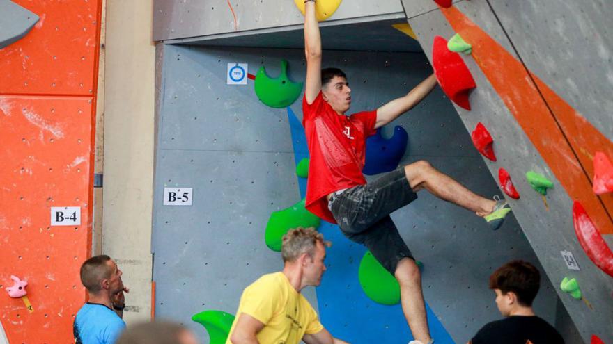 La Copa Balear de escalada reúne a 70 deportistas en Es Viver | FOTOS: TONI ESCOBAR