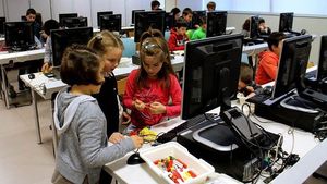 Campamentos de ciencia y experimentos para niños y adolescentes en Madrid 