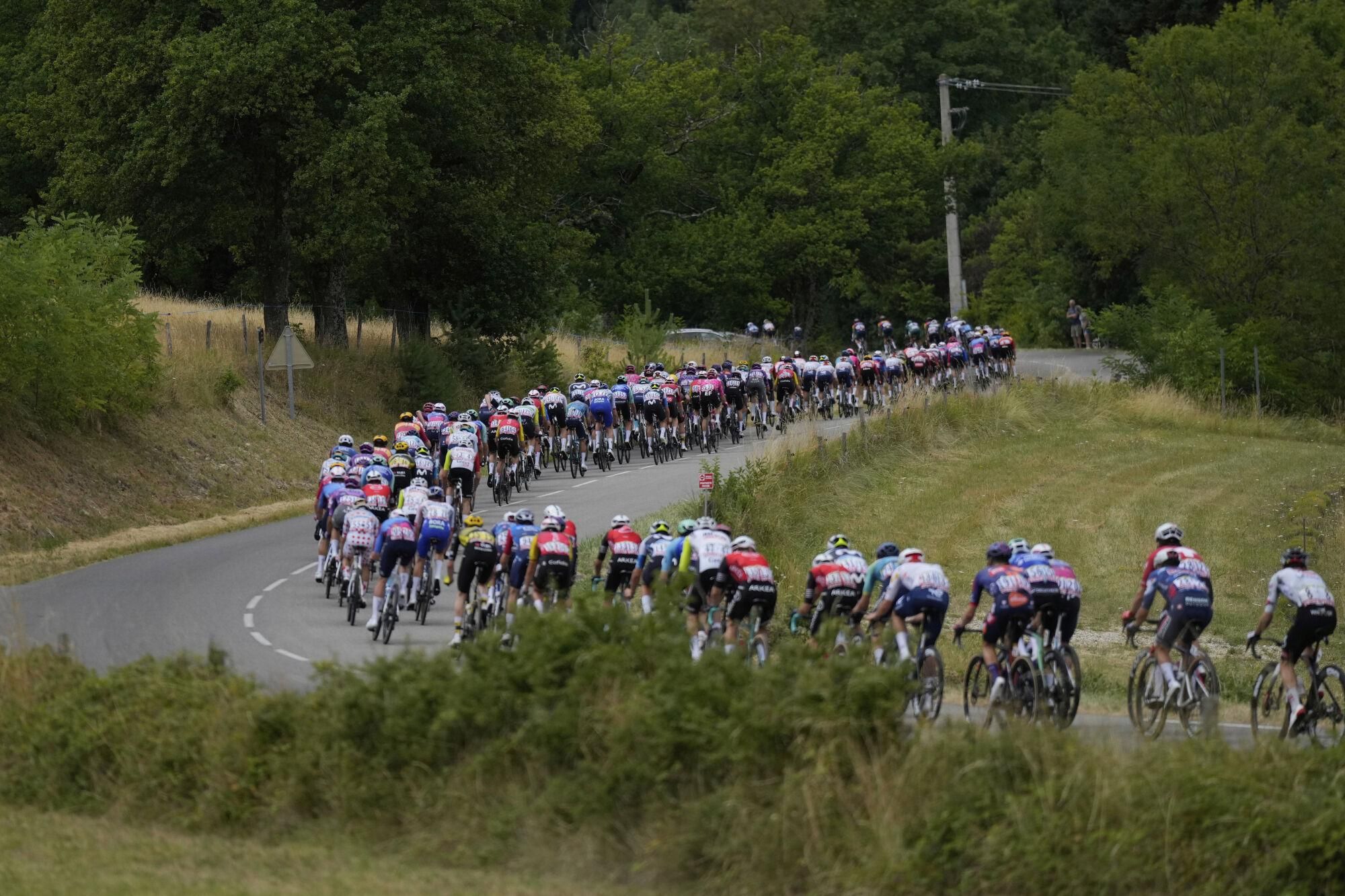 La etapa 17 del Tour de Francia, en imágenes