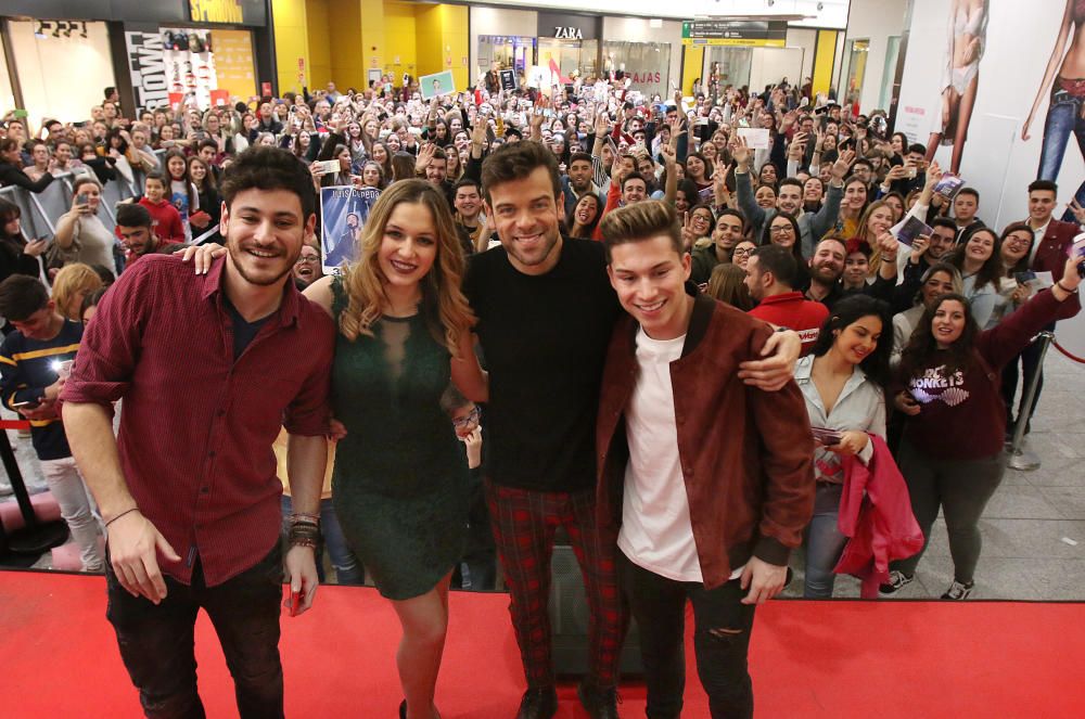 Cepeda, Raoul, Ricky y Mireya firman discos en Málaga