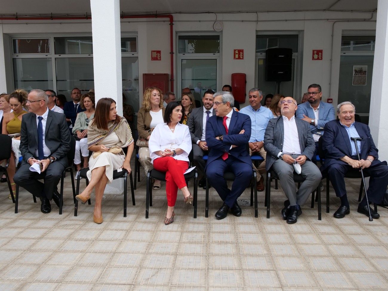 Carolina Darias inaugura la sala 'Los Gofiones' del Centro Cívico de Jinámar