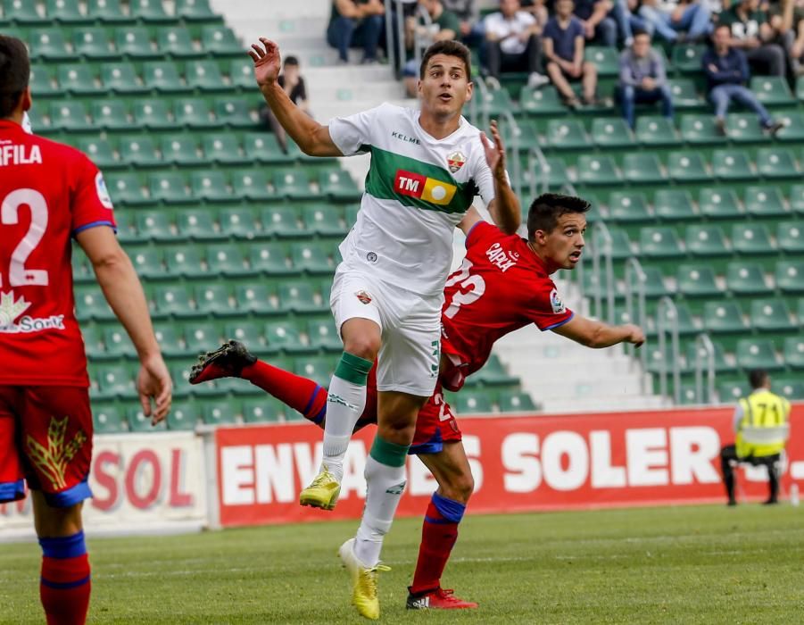 El Elche se queda sin fútbol y cae ante un Numancia muy superior