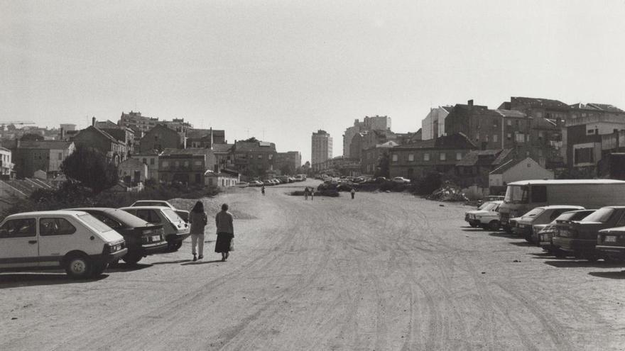 El renacer de Jenaro de la Fuente: 35 años de las obras que humanizaron la calle de Vigo