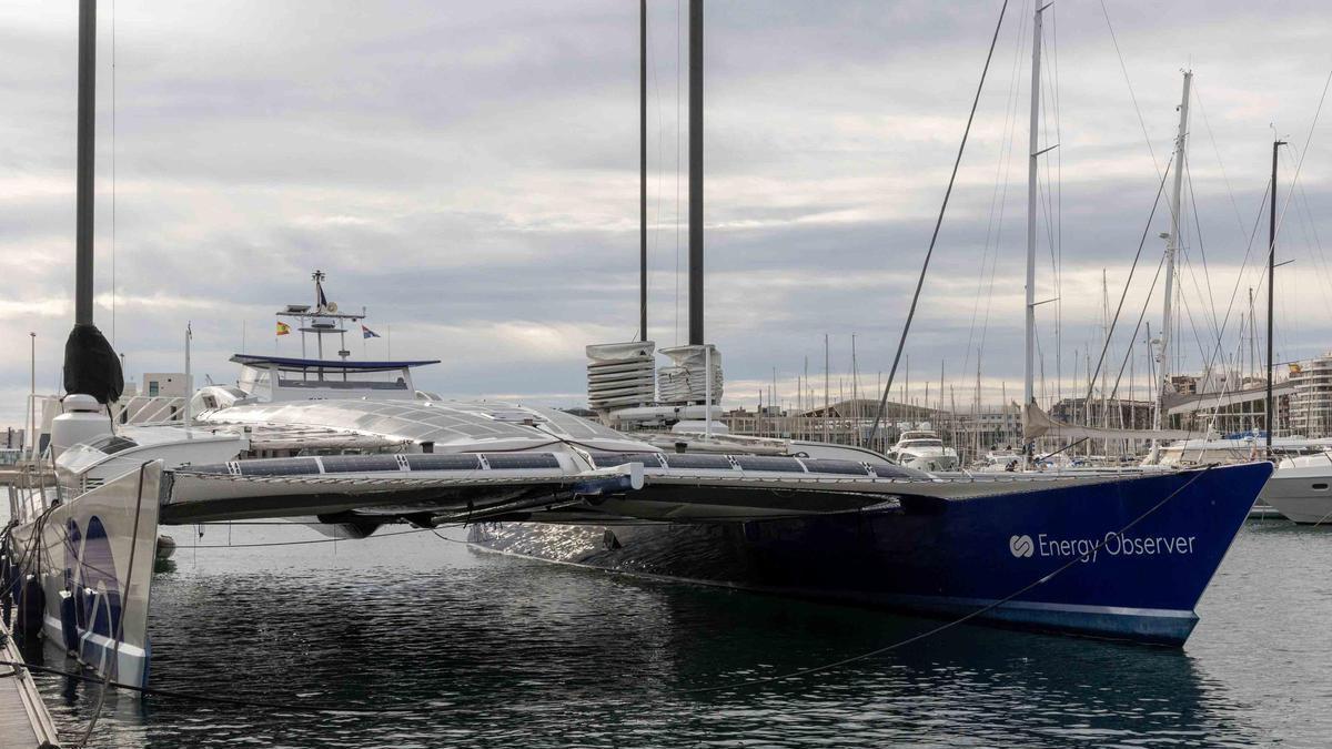 Marina Deportiva de Alicante recibe al Energy Observer, el “laboratorio flotante” que navega con energía limpia