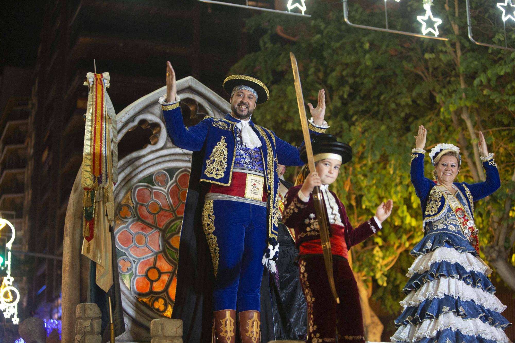 La Entrada Mora y Cristiana vuelve a desfilar por Alicante