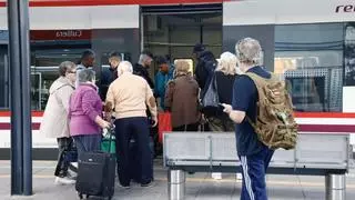 Renfe registra una media de 14 incidencias diarias en las líneas de la Ribera