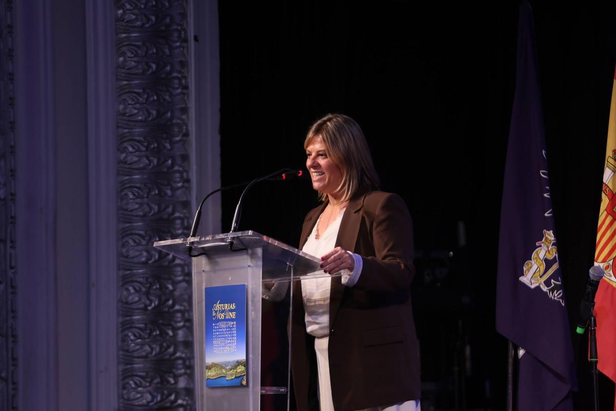 Gimena Llamedo, durante la clausura del pasado Congreso Mundial de Asturianía.