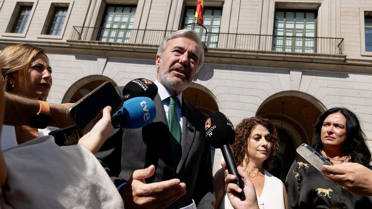 El presidente Azcón, este martes en la sede del Ministerio de Transportes, donde ha presentado alegaciones al estudio informativo del corredor Cantábrico-Mediterráneo.