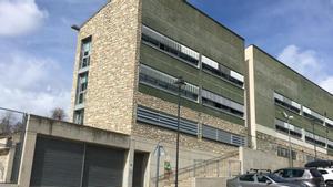 Detingut un professor de l’institut de Bagà acusat de tocaments a dos menors