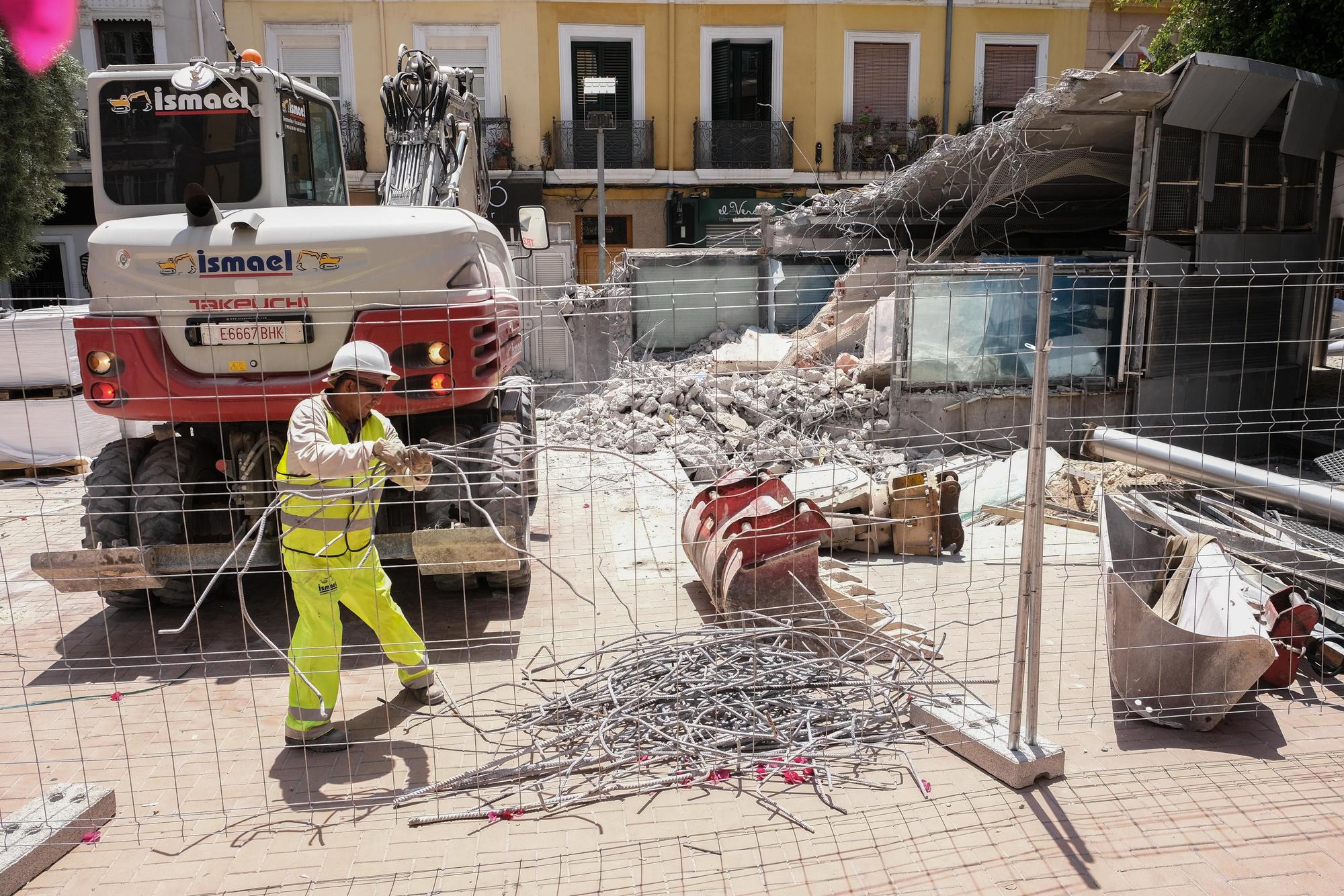 El acuario de la Plaza Nueva de Alicante reducido a escombros