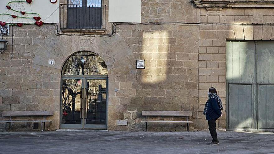 Entrada de la residència Hospital Pere Màrtir Colomés